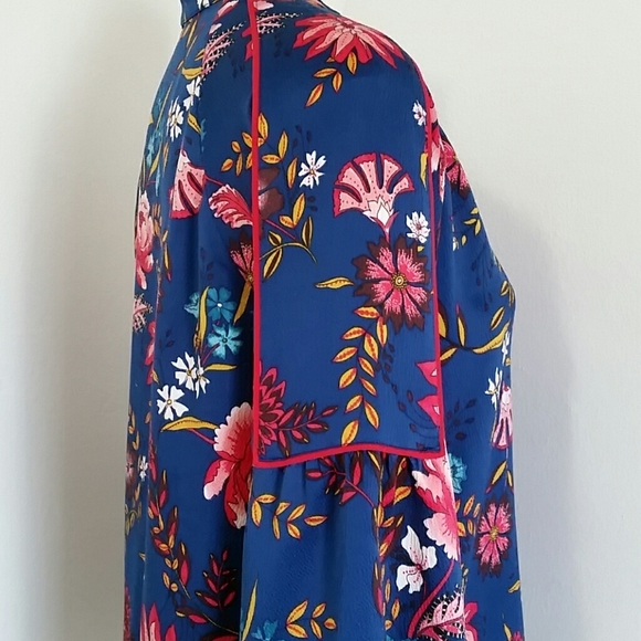 Ann Taylor Loft Floral Tunic Top - Picture 4 of 6